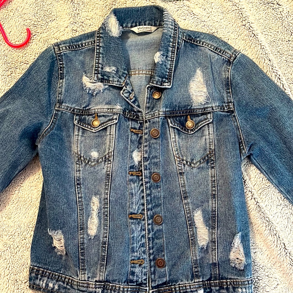 Vintage women’s jean jacket size medium